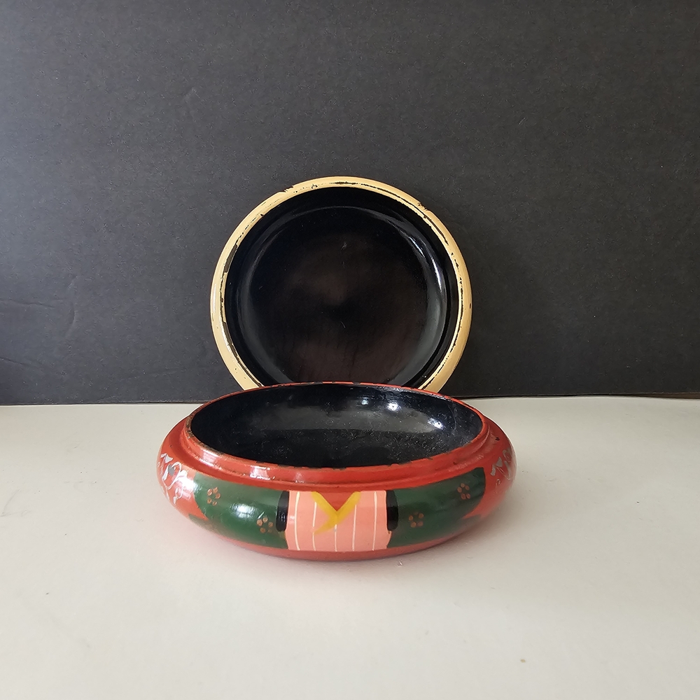 Handcrafted Decorative Box with Asian Doll Design - Picture 2 of 11